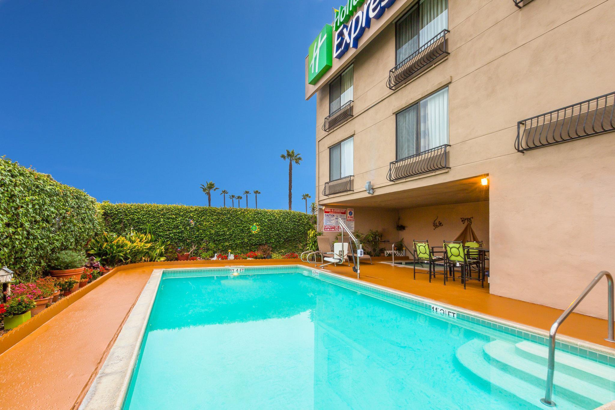 Holiday Inn Express San Diego - Sea World Area, An Ihg Hotel Exterior photo