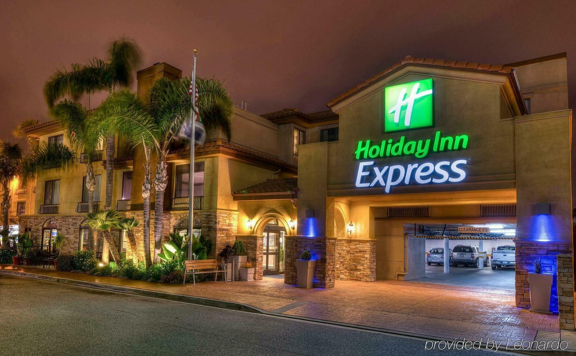 Holiday Inn Express San Diego - Sea World Area, An Ihg Hotel Exterior photo